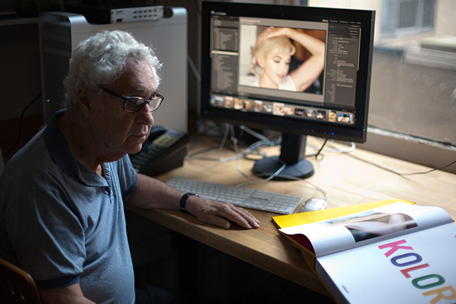 Elliott Erwitt in September 2013 with his new book, Kolor, and his ColorEdge CG246